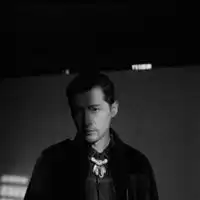  胡歌头像黑白侧脸侧脸帅气迷人胡歌头像图片