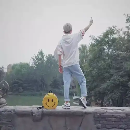  帮推锵锵请叫我们搞事小分队