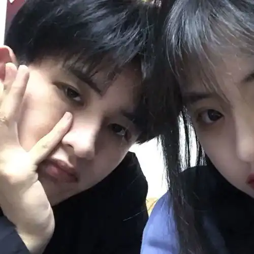  我带着情侣头像更新啦