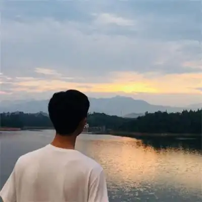  时尚潮流情侣头像图片爱情让自己忘记悲伤