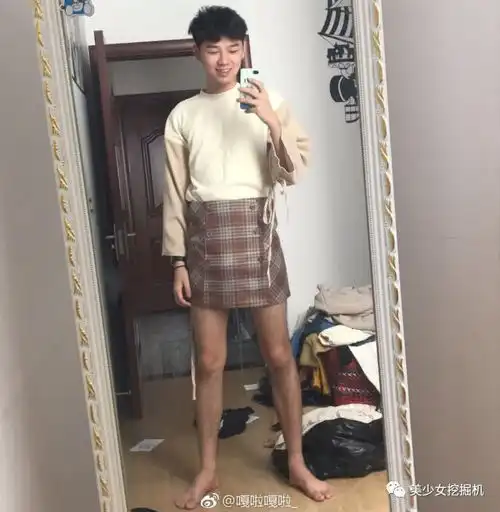  这些网红情侣比车内激吻的景甜张继科甜100倍啊