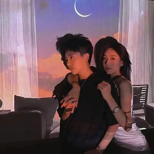  情头宝要好好睡觉