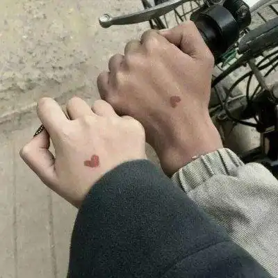  还在给女朋友备注老婆,那你是真老了,快学学00后吧