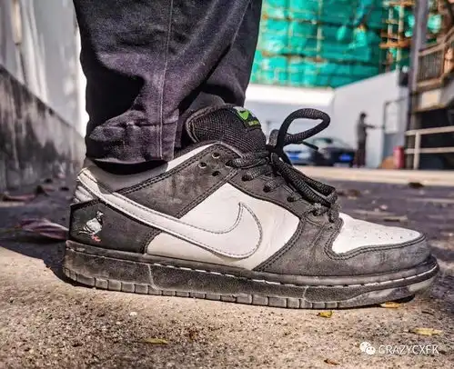  耐克鸽子nikedunksblowproog联名staple黑白熊猫滑板鞋