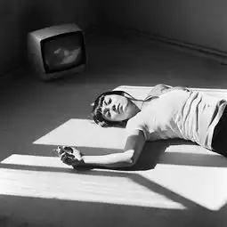  经典个性黑白qq空间素材所谓爱情,都是因为寂寞