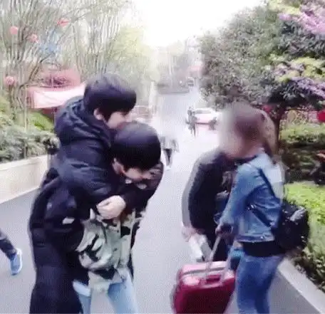  十八楼时代峰峻旗下时代少年团青梅竹马高颜值年下养成系超甜蜜cp文轩碗盆8.30盖楼中欢迎回帖闲聊