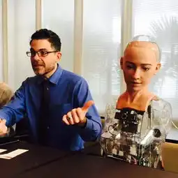  机器人设计最美的仿真女性机器人来了,表情形似真人