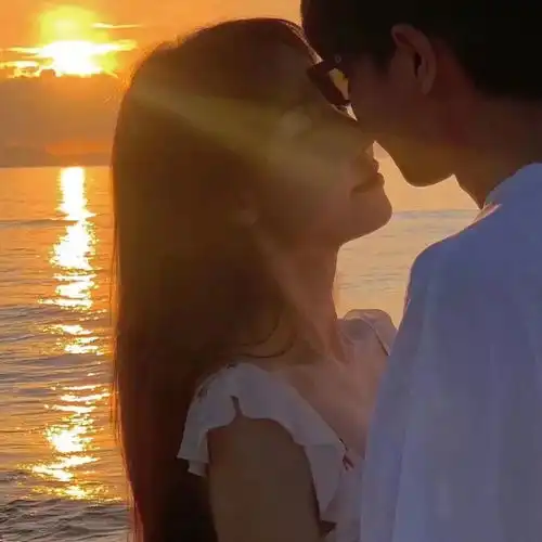  真人情头初恋就是一点点笨拙外加许许多多好奇