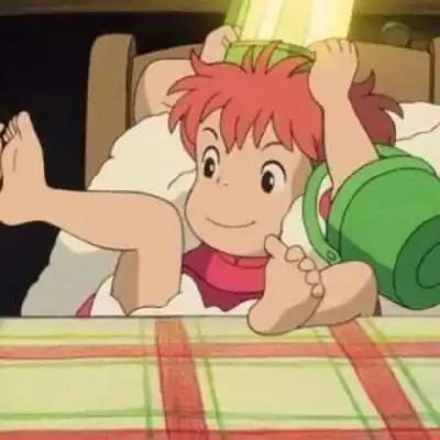  波妞宗介情头两个一起波妞和宗介高清情头双人拥抱