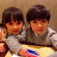  谁有好看的情侣头像,最好是小孩子的