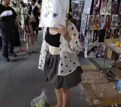  漫展上的迷惑cos,表情包cos不算什么,最强王者是柯南麻醉针