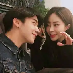  唯美清新情侣头像一对我的繁华,与你有染