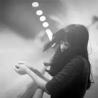  你已不关心我是否在线经典黑白qq头像