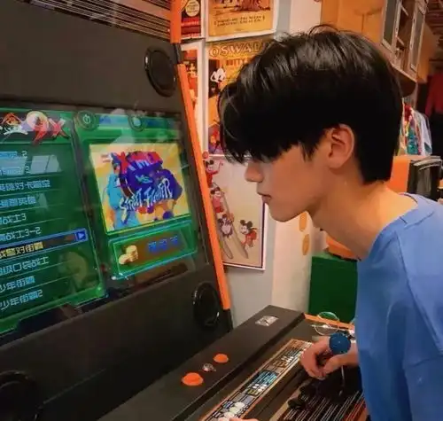  头像我的第一快乐是干饭