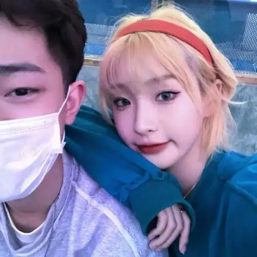  冬季情侣头像情侣头像一男一女情头情头像情侣双人一人一张动漫