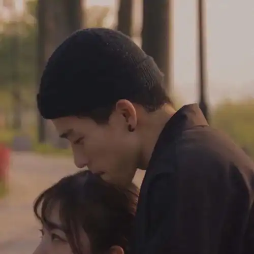  头像喝奶茶的声音可以小点吗吵到我喝西北风了