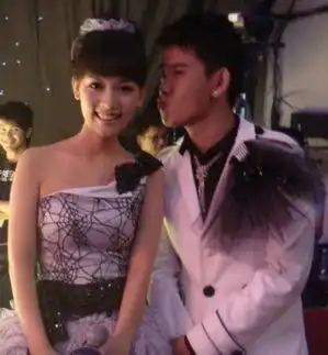  周冬雨林更新陈晓赵丽颖杨幂刘恺威王菲李亚鹏明星情侣谁是真爱