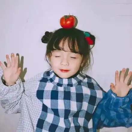  元气满满奶里奶气的女生头像