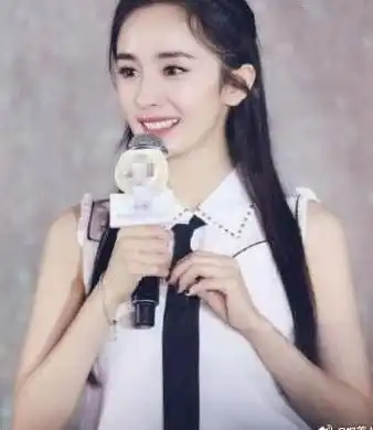  杨幂复古男装,刘恺威低音炮,两人有意穿着情侣装上热搜