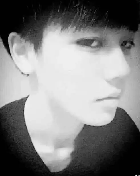  当年他的qq头像红遍全网,如今却成了当红流量明星不愧是偶像