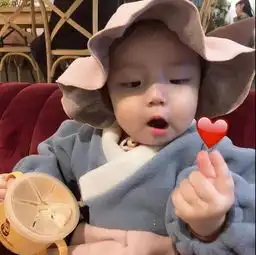  萌娃头像我有两个可爱之处一个是我可爱,另一个是我可爱你了
