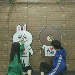  有这张照片的情侣头像吗