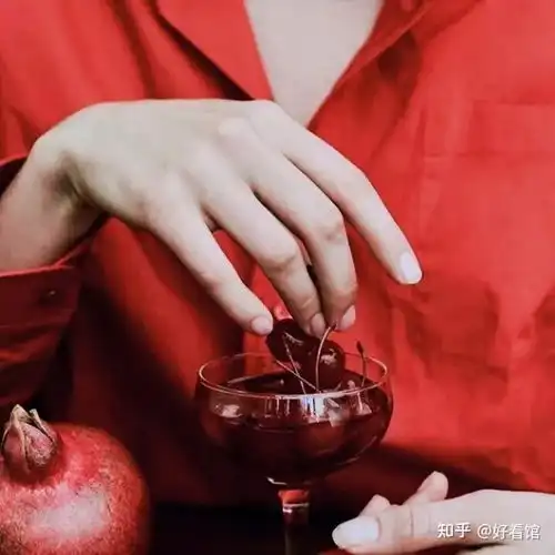  超好看的干净部位女生头像身体部位头像女生黑色御姐头像高冷部位头像女御姐