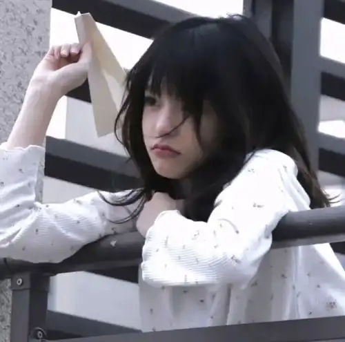  快把漂亮小姐姐的头像存起来