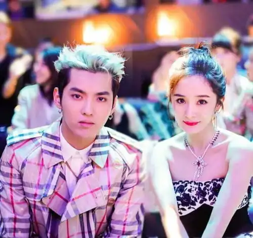  八卦王俊凯白敬亭张哲瀚成毅杨紫吴亦凡杨幂龚俊