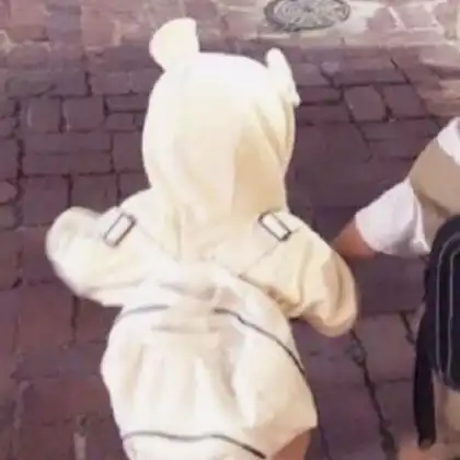  萌娃情侣头像,孩子真好没有放肆没有顾虑