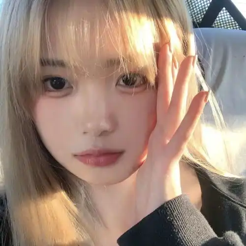  招桃花小众精选温柔女生头像372