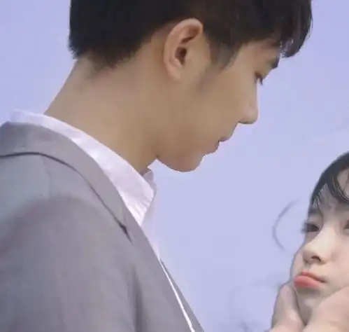  说出关于你与前任的故事情侣头像