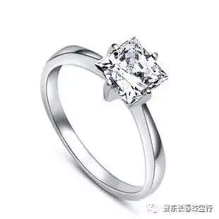  米粒大的钻戒怎样选才能看起来像鸽子蛋
