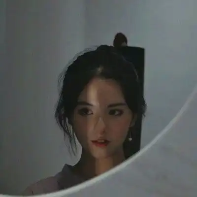  情侣头像真人一对两张不稀罕你的爱不要靠近我