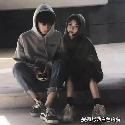  秀恩爱要高调点,最近火了真人情侣头像,赶紧换上试试