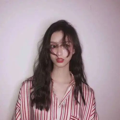  女生头像会经常更新的