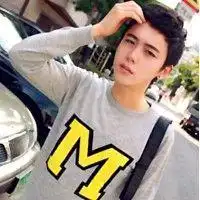  这男的叫什么名字