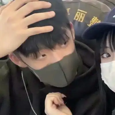  疫情期间戴口罩情侣头像文案