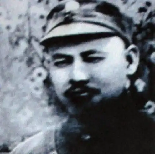  马步青看戏爱上已婚戏子,七千大洋夺到手后为其修建蝴蝶楼