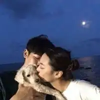  个性情侣头像一男一女因为你我笑过