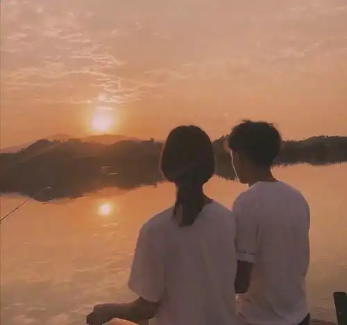  恩爱的情侣头像