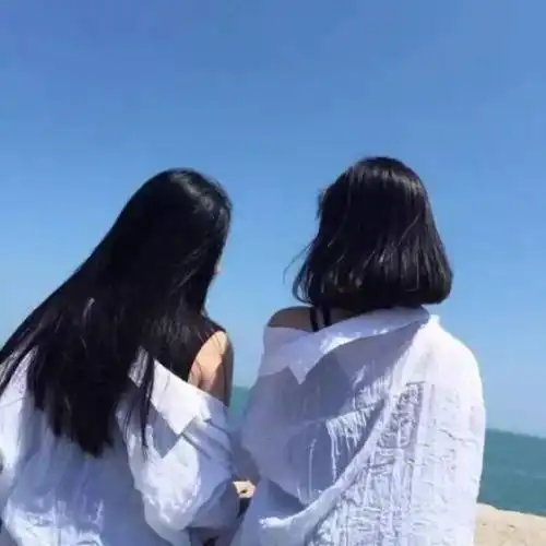 和闺蜜认识七年了,感动的说说