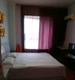  亲,洛阳王城公寓温馨大床房,情侣套房wifi电脑日