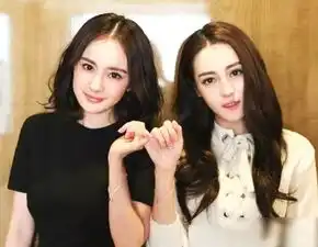  1001夜收视率碾压扶摇,热巴杨幂微博上一个细节暴露关系