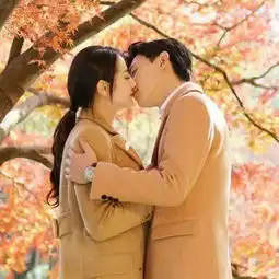  qq个性情侣头像亲吻一对一张甜蜜幸福初衷还能找初心再不得