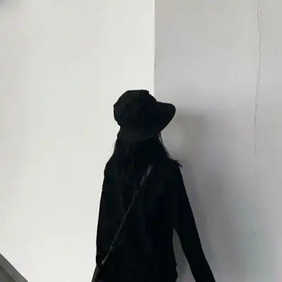  丧风格女头像真人黑暗系颓废女生头像