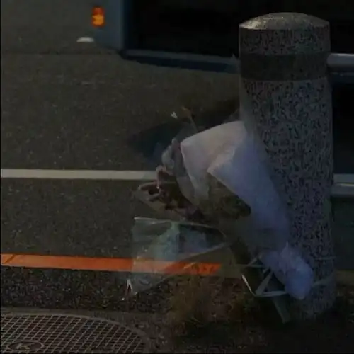  丧到极致的悲伤文案我等了很久,期待星星出来,结果天亮了