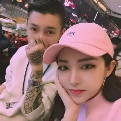  霸气超拽好看情侣头像左一右唯美一左一右的图片