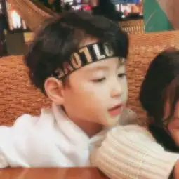  求小女孩的情头