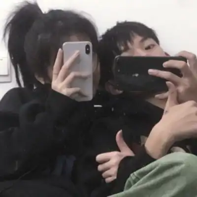  皆甜甜蜜情头女孩的裙摆撑得起情侣头像我要个性网